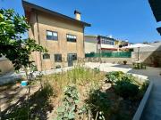 Moradia T5 de 4 Frentes com Jardim e Terraço Junto ao...