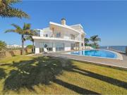 Moradia T5 de luxo à venda em Marina Moradia T5 de luxo à venda em Marina