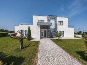 Moradia T5 de luxo à venda em Viseu