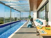 Moradia T5 de luxo com 4 frentes com piscina e jardim,...
