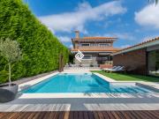 Moradia T5 de luxo em Vila Nova Gaia, próximo da praia Moradia T5 de luxo em Vila Nova Gaia, próximo da praia