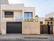 Moradia T5 Duplex para alugar em Matosinhos
