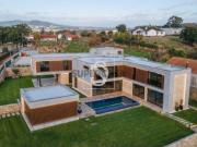 Moradia T5 em Alvelos