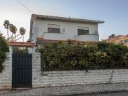 Birre: A moradia T4 em Cascais onde a sua família ganha...