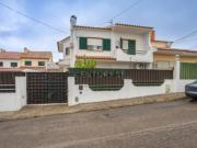 Moradia T5 em Pinhal de Frades com Garagem!