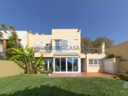 Moradia T5 em Miramar com Espaço, Luz Natural e...