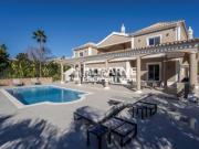 Moradia T5 em Quarteira