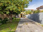 Moradia T5 em zona muito tranquila de Carcavelos