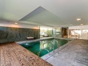 Moradia T5 isolada junto à praia