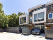 Moradia T5 no Centro de Ermesinde com Áreas Generosas,...