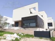 Moradia T5 NOVA com piscina