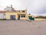 Moradia T5 para Renovação com terreno 1265m2, em São...