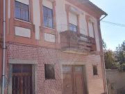 Moradia T5 para venda