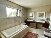 Moradia T5, Quinta do Conde, Sesimbra | BPI Expresso...