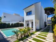 Moradia T5 remodelada com piscina no Livramento Estoril Moradia T5 remodelada com piscina no Livramento Estoril