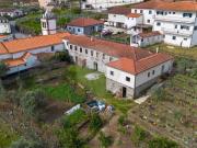 Moradia T6 à venda em Peso da Régua