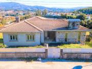 Moradia T6 à venda em Vila Verde