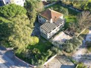 Moradia T6 com 2430m2 de Terreno para recuperar para...