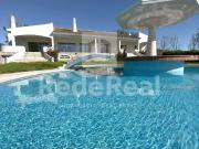 Moradia T6 com excelente vista Mar