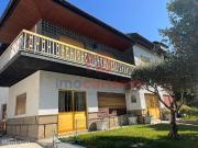 Moradia T6 com piscina exterior em Lordelo, Guimares