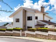 Moradia T6 com vista impressionante de Rio|Cruz Quebrada
