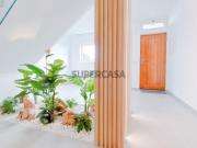 Moradia T6 com Vista Mar Panorâmica no Coração de Lagos