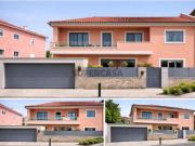 Moradia T6 em Águas Livres