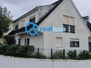 Moradia T6 em Aguda Arcozelo 300m da praia da Aguda