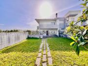 Moradia T6 em Buarcos, a Minutos da Praia Localizada na...