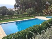 Moradia T6, em condomínio com jardim e 2 piscinas, para...