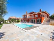 Moradia T6 em São Pedro da Cadeira Moradia T6 em São Pedro da Cadeira