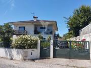 Moradia T6 localizada em Arcos Lomar