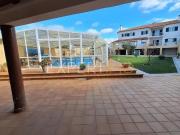 Moradia T7 com piscina coberta, jardim, churrasqueira em...