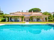 Moradia T7 com Piscina em Alcabideche Cascais