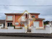 Moradia T7 em zona calma e aprazível nos Casais da...