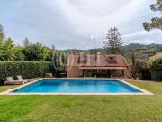 Moradia T8 com vista serra, em Galamares, Sintra