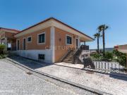 Moradia T8 de grande dimenso em S. Joo dos Montes, Vila...