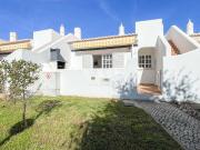 Moradia Térrea 2 quartos com Piscina Comum, Vilamoura