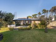 Moradia T3 inserida em Terreno de 700 m2 junto à praia...