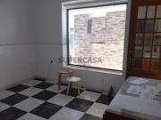 Moradia térrea no centro do Entroncamento