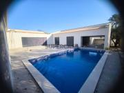 Moradia térrea nova com piscina e garagem Loulé