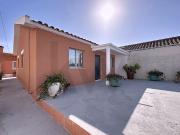 Moradia Térrea Remodelada c/ Garagem, Anexos, Pátio,...