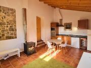 Moradia térrea T1 com ruína e terreno em Alcarias...