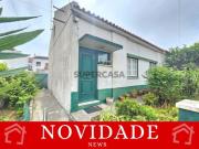 Moradia Térrea T2 com Logradouro no centro da Atouguia...