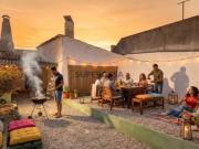 Moradia térrea T2 remodelada com logradouro e anexo em...