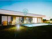 Moradia térrea T3 com piscina, em fase de construção, a...