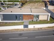 Moradia Térrea T3 Nova a elegância entre o conforto e a...