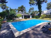 Moradia térrea T4 com piscina na Herdade da Aroeira
