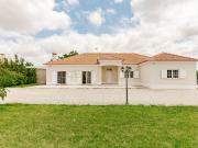 Moradia Térrea T4 na Moita com 3470m2 de Terreno