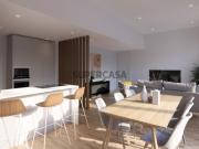 Moradia térrea V4 com Garagem e Piscina